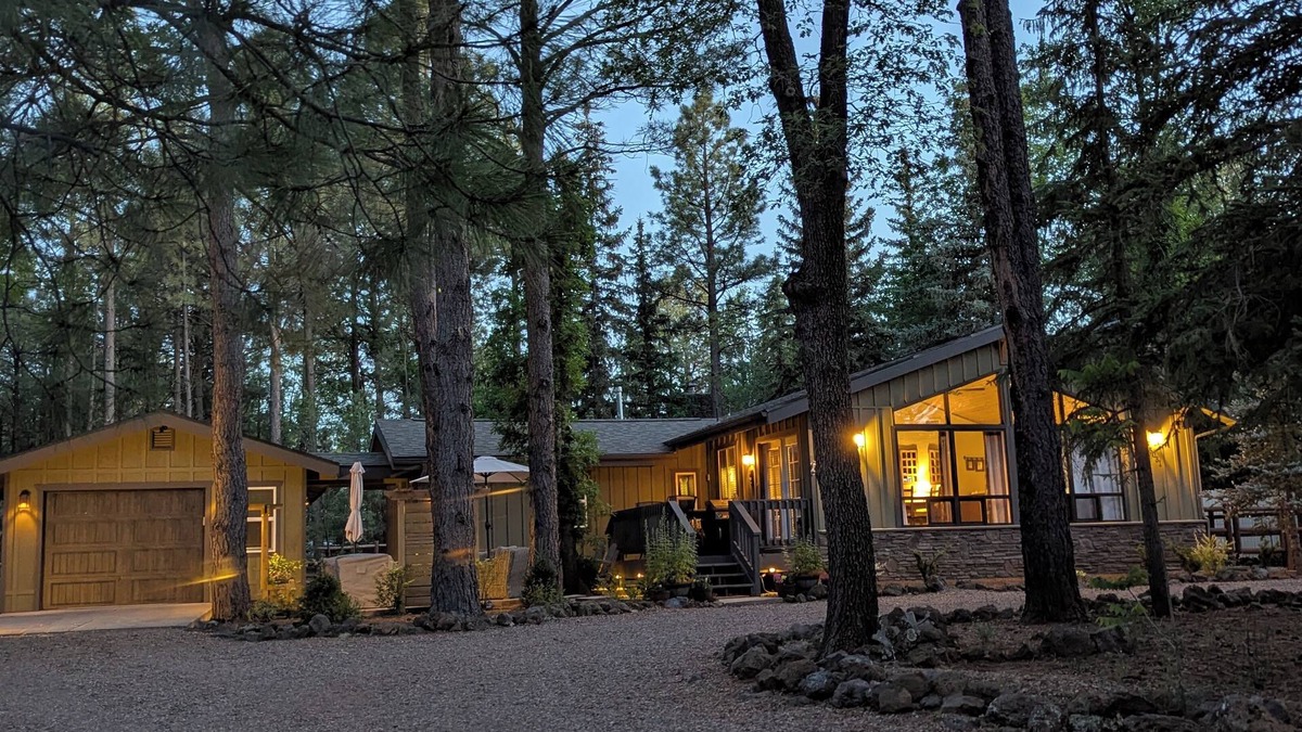 Pinetop Cabin | Pinetop Lakes CC Cabin, Central A/C, pet friendly