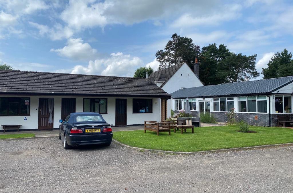 Ibstock Cabin | Pinewood Lodge