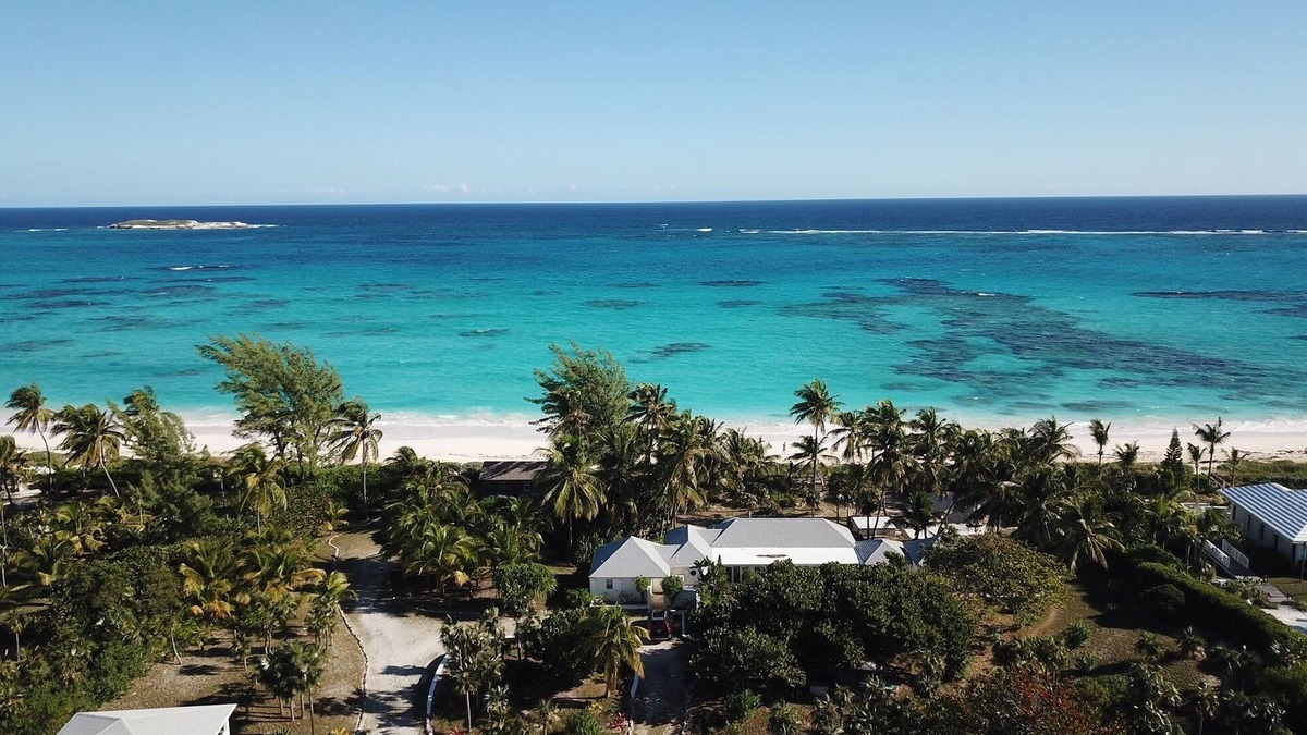 Double Bay Apartment | Pink Sand Studio on DOUBLE BAY beach! "Senza Nome"