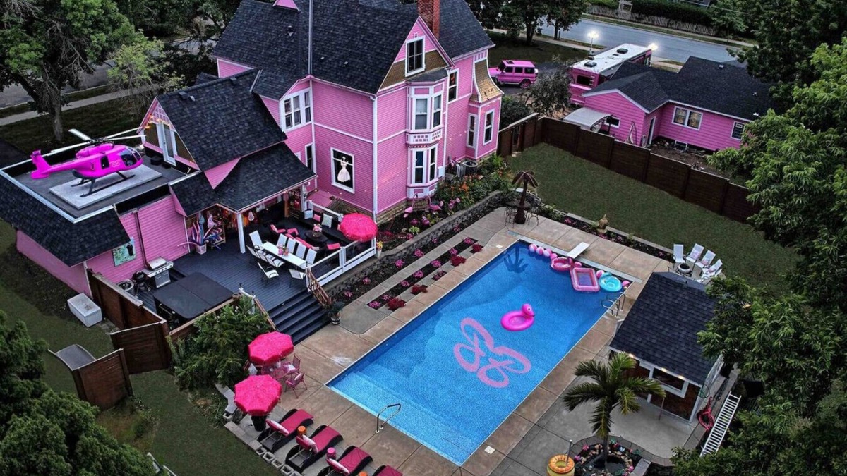 Hudson House | PinkCastle Babe’cation w/hottub & heated pool