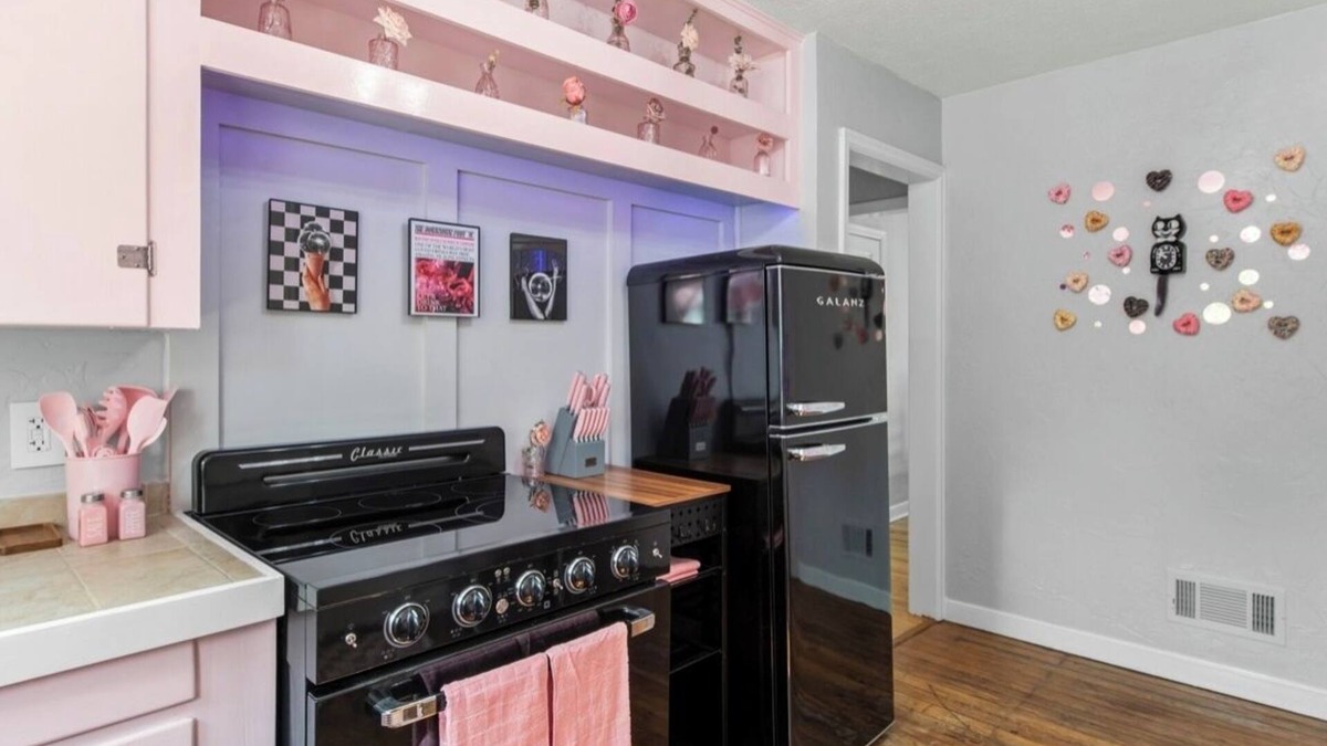 Anoka House | Pinky Promise You’ll Love It! Perfect for Brides, Bachelorettes & Girls Weekend
