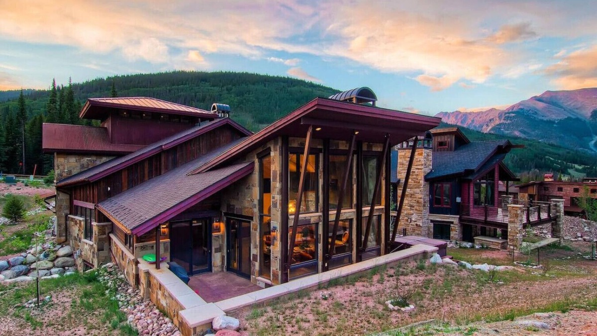 Copper Mountain House | Pinnacle Lodge - True Slope side Ski-in/out