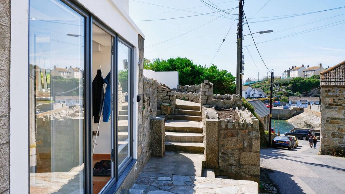 Porthleven Apartment | Pipedream