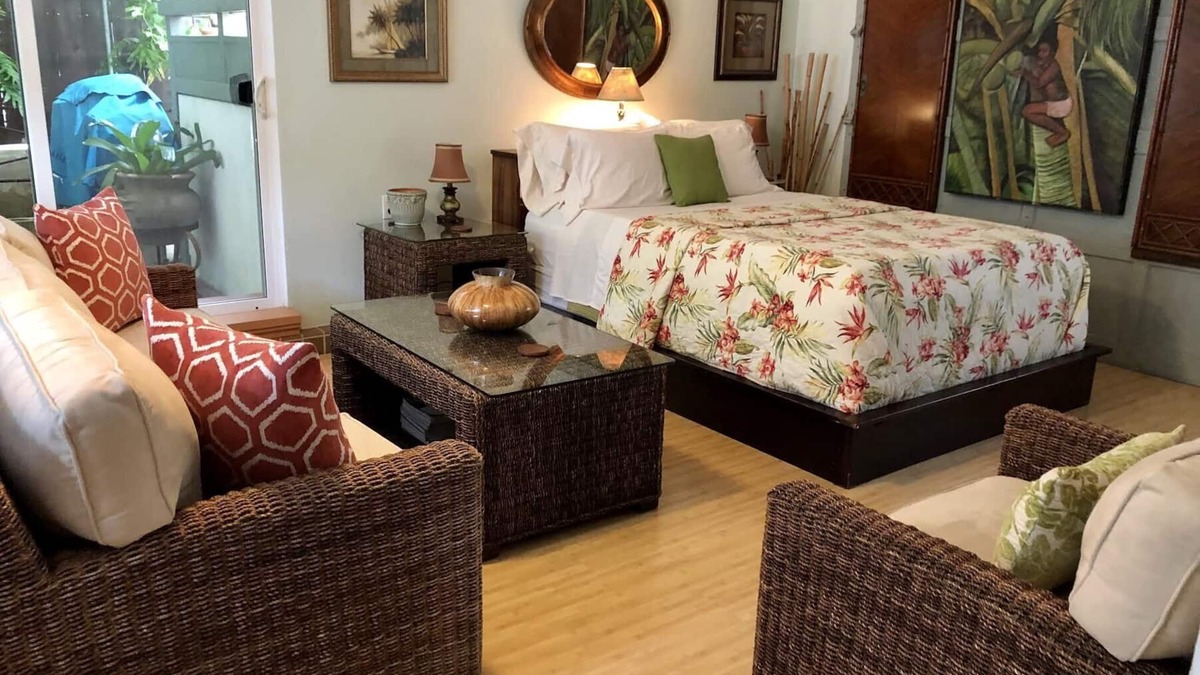 Pupukea Apartment | Pipeline Beach*Studio Large*AC*wifi*Free Pk*Steps To White Sand Beach*30nite min