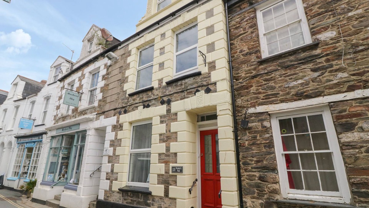 Mevagissey Cottage | PIRATE'S PAD, pet friendly, country holiday cottage in Mevagissey