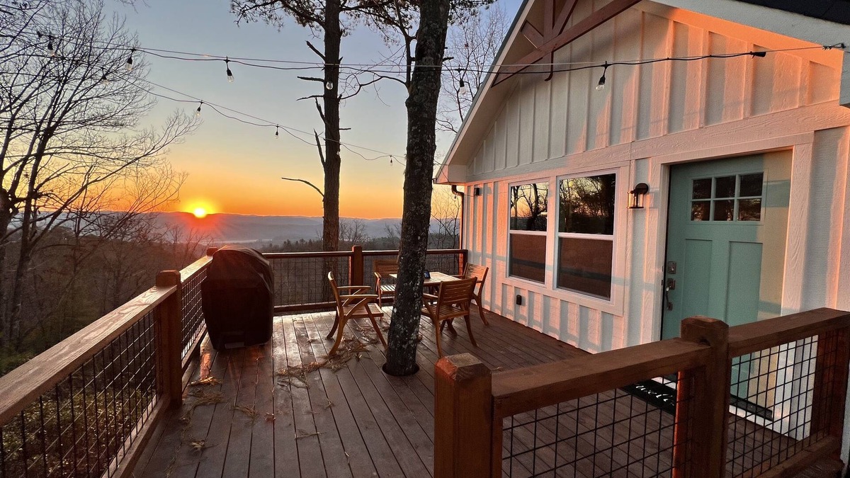 Brevard Cabin | Pisgah Perfect-Hot tub and Views!