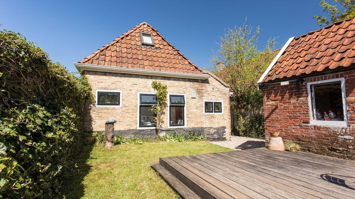 Wierum House | Pitoresk fiskershuske on the Wadden Sea