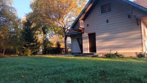 Narol House | PIZUNY Dom pod dębem z balią na wyłączność