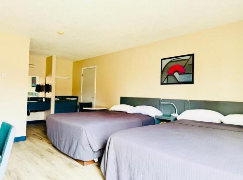Stettler Hotel | Plains Motor Inn