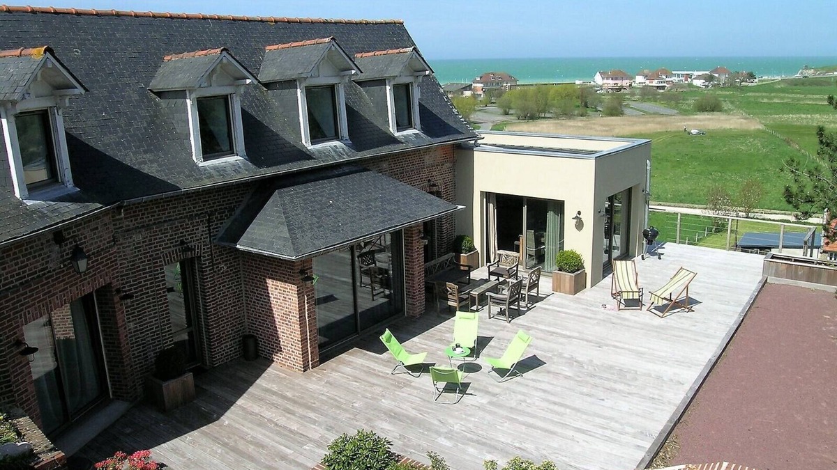 Hautot-sur-Mer Ski Chalet | Planches, the sea on foot