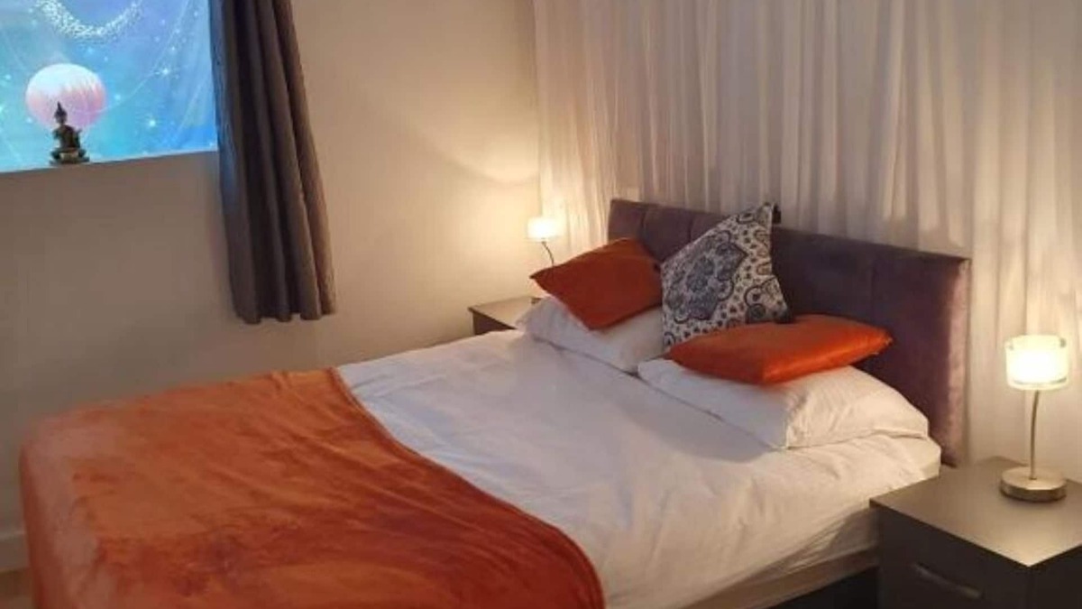 Warrington Apartment | Planet 9 Apartment - Ground Floor