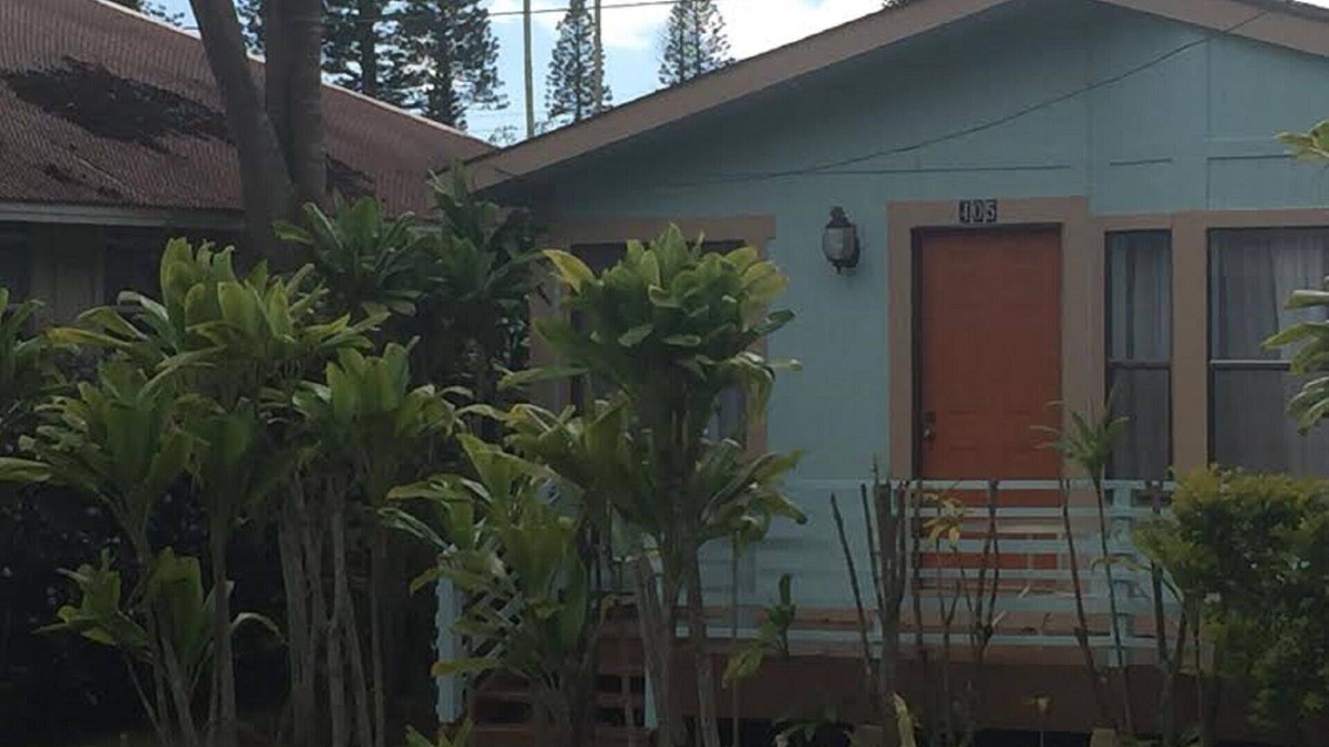 Lanai City House | Plantation Style Home in Lanai City