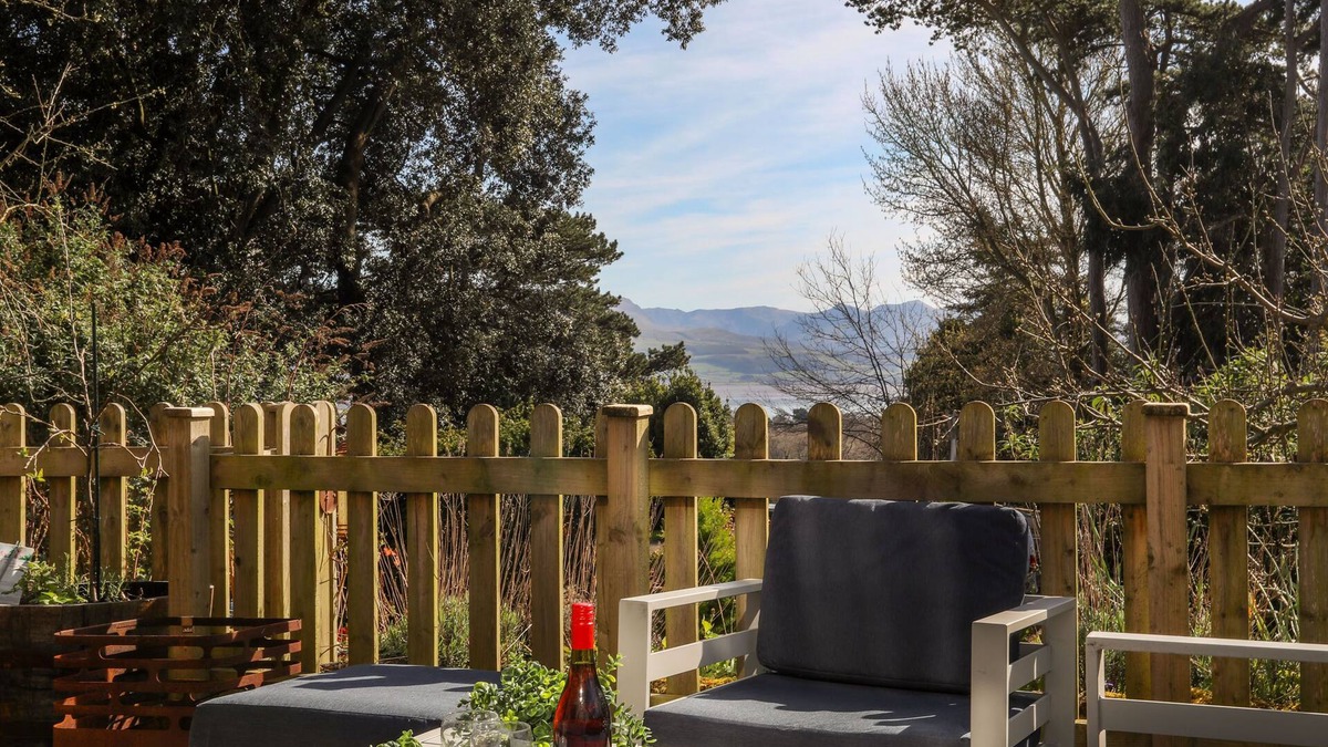 Beaumaris Cottage | Plas Elyn