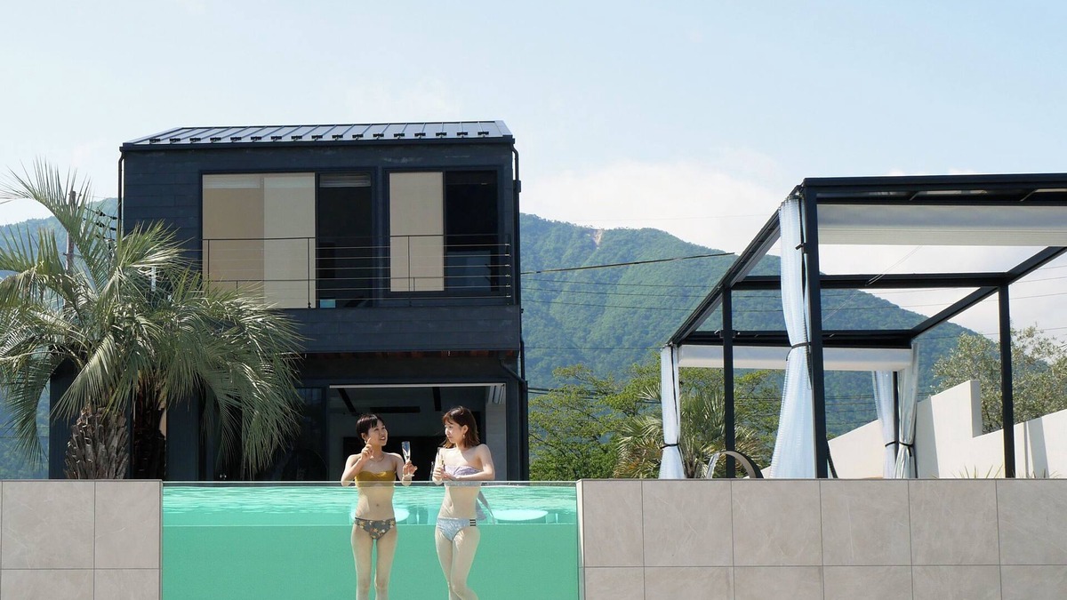Minami-komatsu Villa | PLATINUM RESORT 1 Villa with Infinity Pool with Private Beach Water Bike Boat unloading available (bring your own) Vacation Rental
