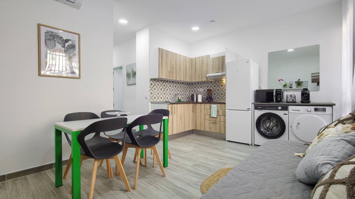 Pueblo Nuevo Apartment | Plaza de Toros de las Ventas, Ifema, Airport