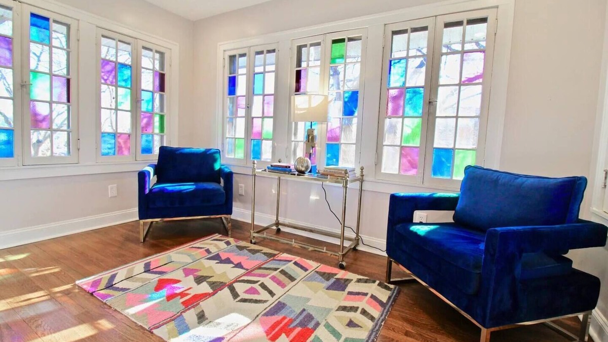 Kansas City House | Plaza Loose Park UMKC Whole Foods — FREE KC Streetcar!