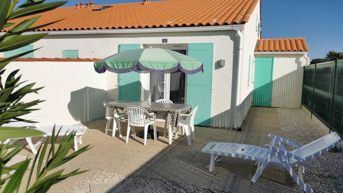 Saint-Hilaire-de-Riez House | Pleasant house in a small condominium 300m from the beach