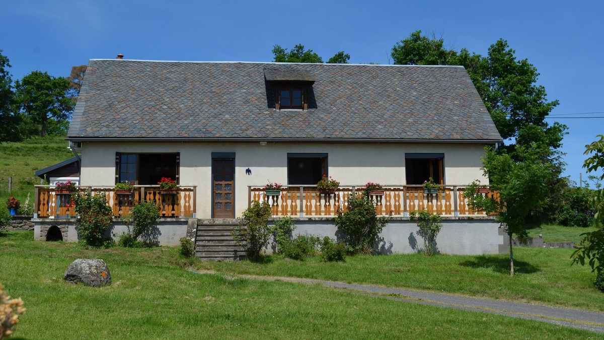 Saint-Diery House | Pleasant house in the heart of the Auvergne volcanoes, Sancy massif