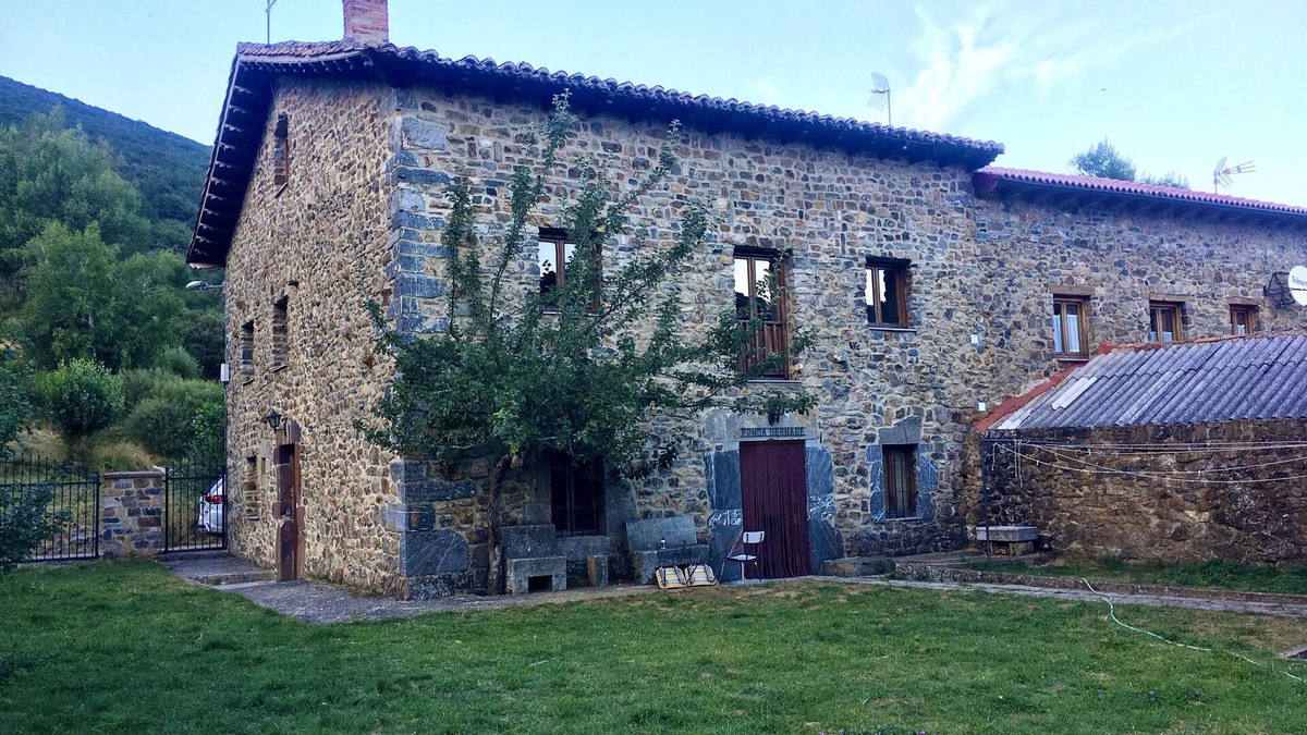 Triollo House | Pleasant rural house Fuentes Carrionas at the foot of the famous Curavacas peak