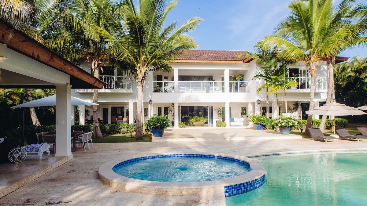 Saint-Martin-sur-le-Pre Villa | Please Inquire Before Booking – Luxury Villa