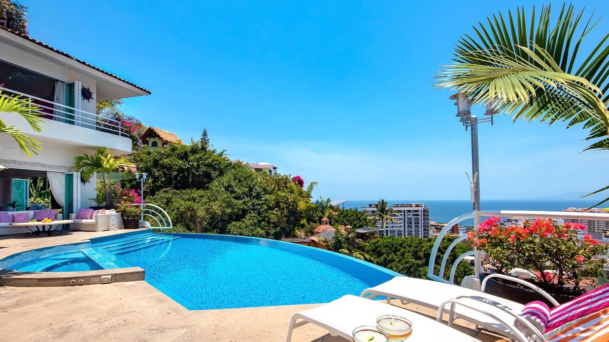 Alta Vista Villa | Please Inquire Before Booking – Luxury Villa