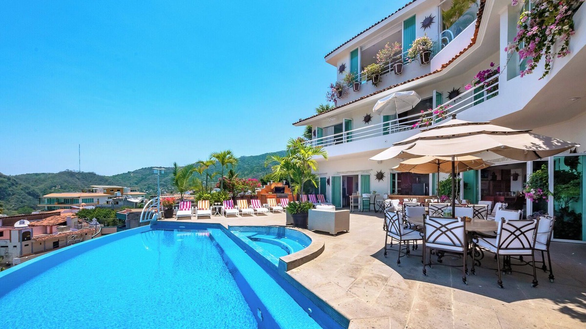 Alta Vista Villa | Please Inquire Before Booking – Luxury Villa