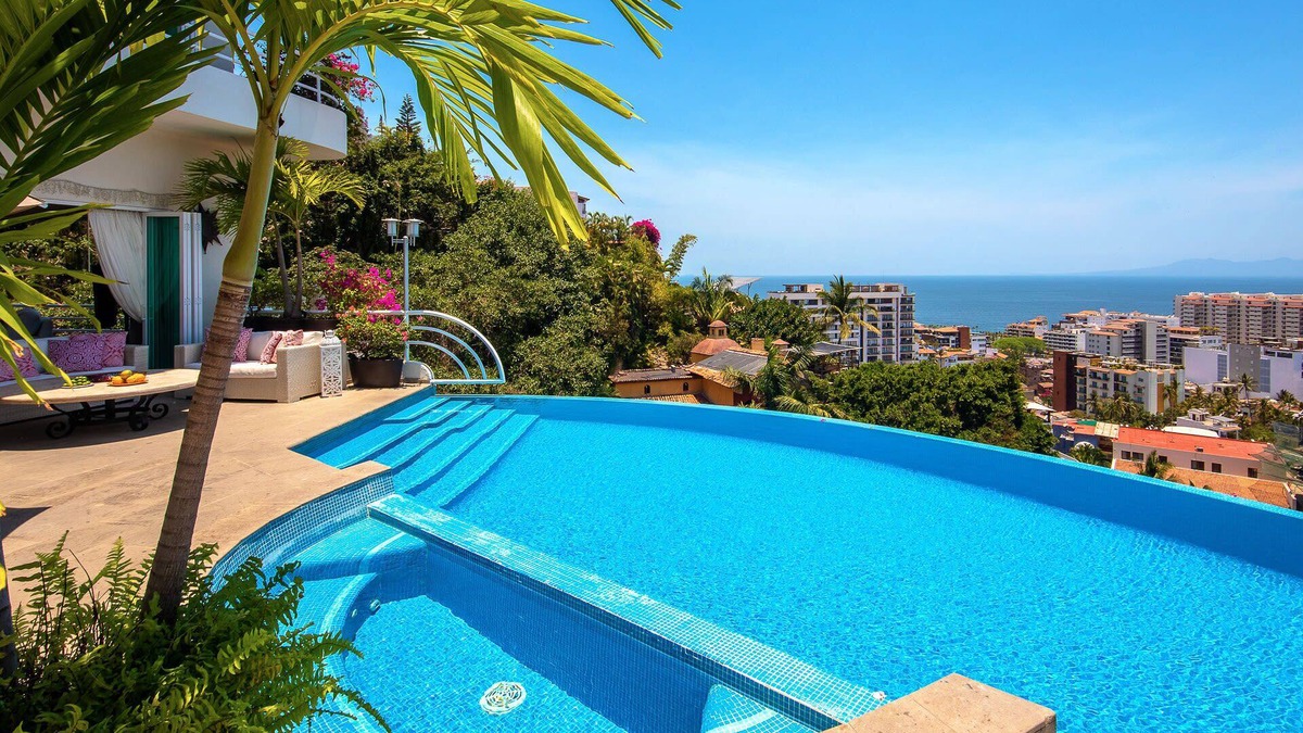 Alta Vista Villa | Please Inquire Before Booking – Luxury Villa