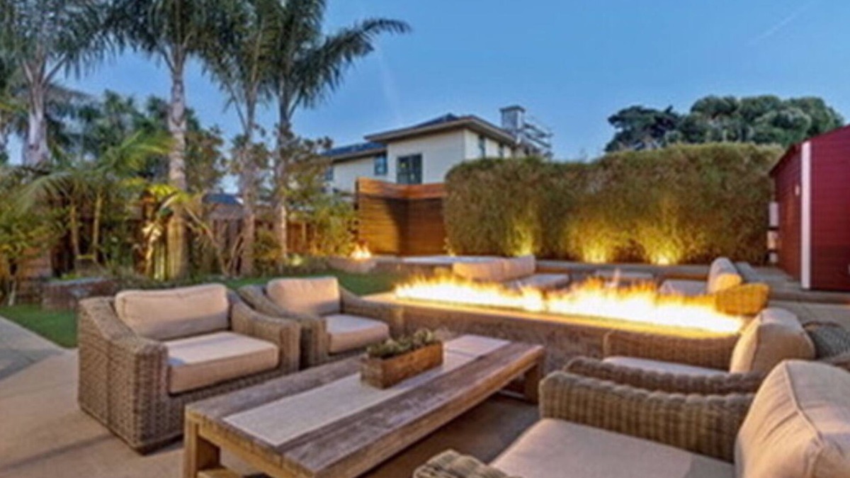 Opal Cliffs House | Pleasure Point Fireside Retreat