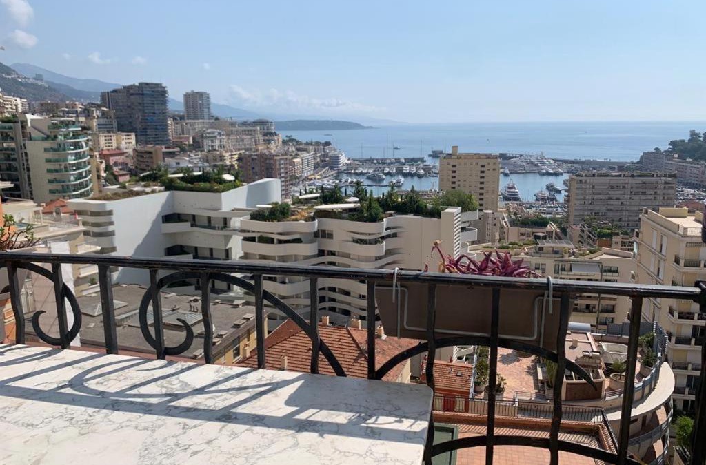 Quartier du Port Apartment | Plein coeur de Monaco, à 300 mètres à pied du port de Monaco, 4 pièces dans des escaliers vue mer exceptionnelle