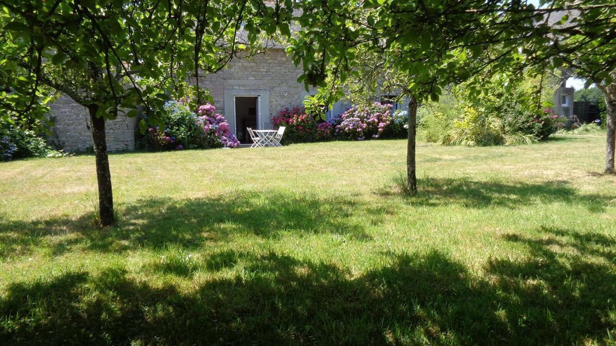 Plobannalec-Lesconil Cottage | Plobannalec Lesconil: House with garden
