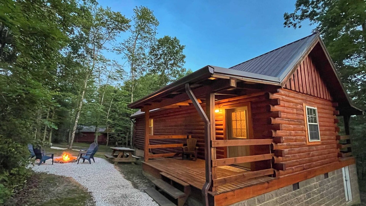 Saint Helens Cabin | Pluggy’s Place - Climber’s Haven near PMRP!