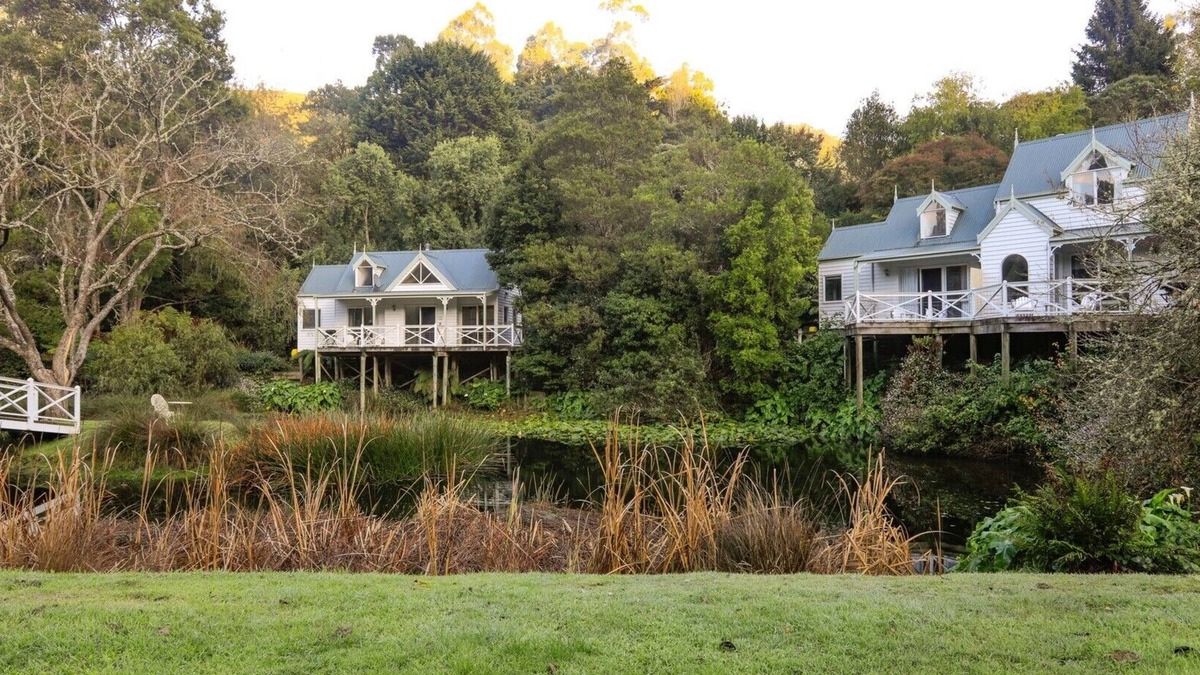 Apollo Bay Cottage | Plum Tree Cottage - Apollo Bay