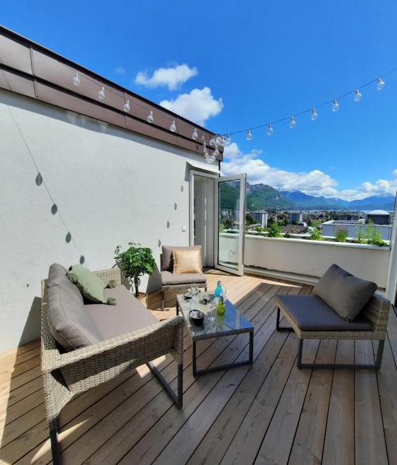 Novel Apartment | PLUS PRES DES ETOILES