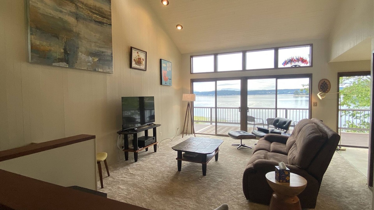 Gig Harbor House | PNW MCM 155ft Private Waterfront Gem on Raft Island w/Hot Tub by RedAwning