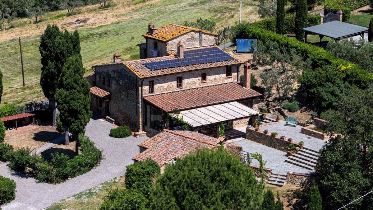 Volterra House | Podere Casalino - Luxury Italian Villa with pool and AMAZING views