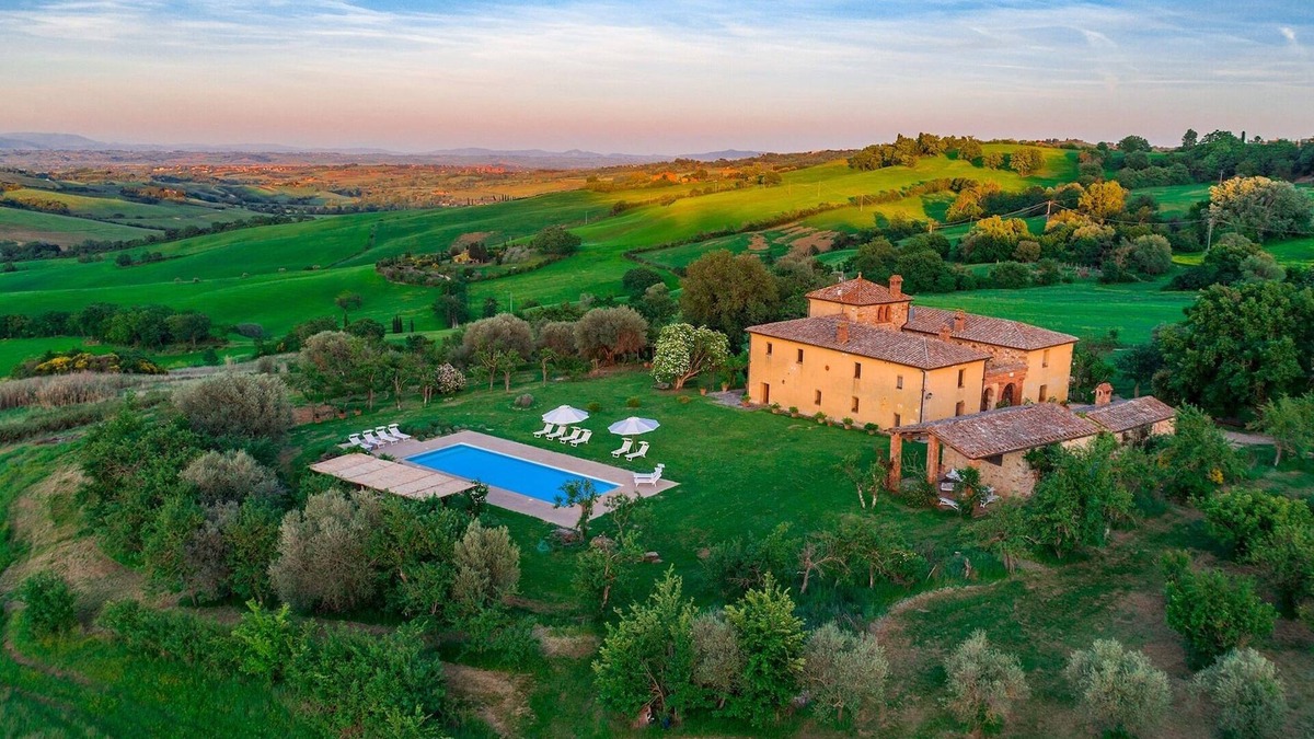 Montefollonico Villa | Podere Pratovecchio 14+2, Emma Villas