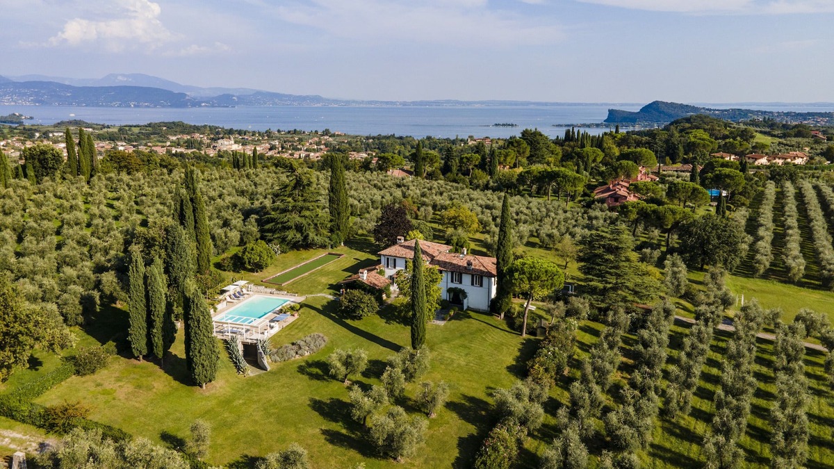 Puegnago del Garda Villa | PODERI LA ROCCHETTA Unique Estate on Lake Garda