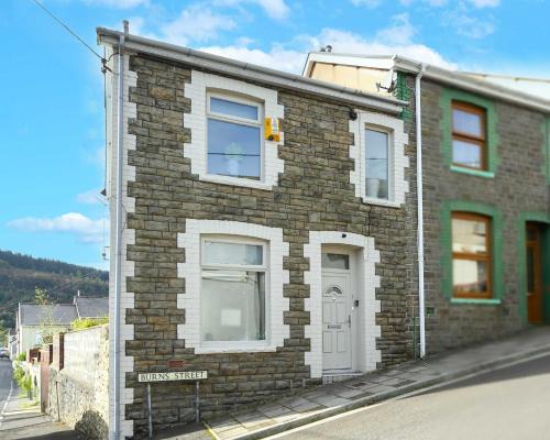 Abercwmboi House | Poet's Cottage Wonderful Cottage In The Welsh Valleys by STAE-Homes