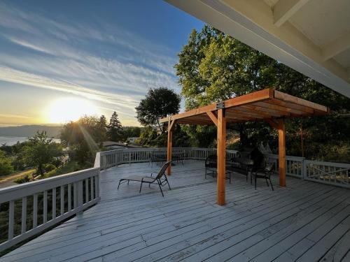 Lyle House | Point Lyle home