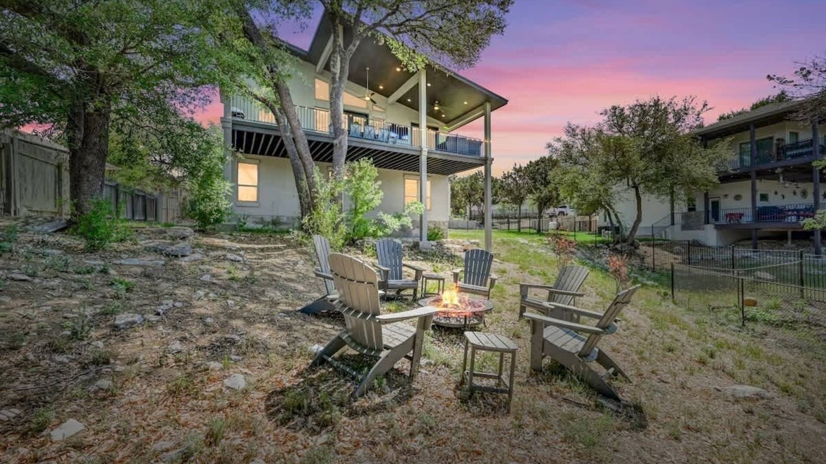 Point Venture House | Point Venture Lakehouse