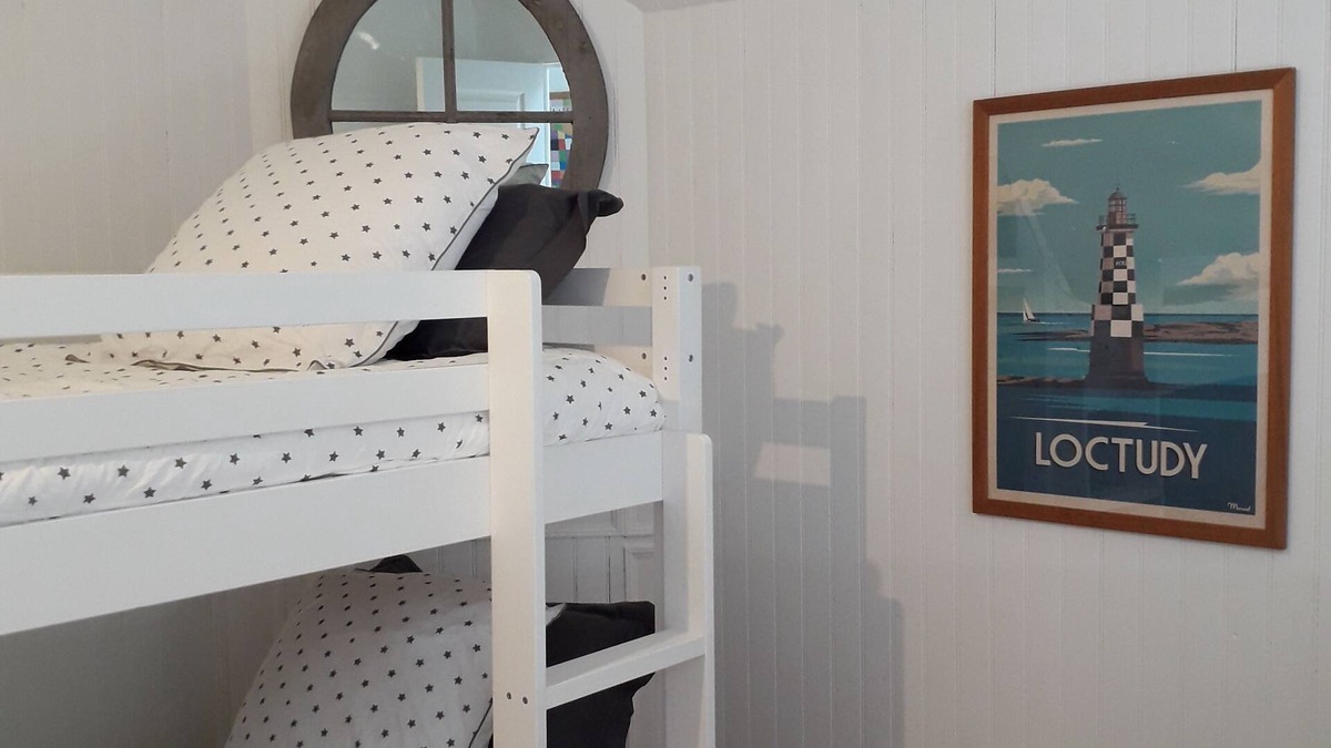 Ile-Tudy House | Pointe de l'Ile-Tudy- Fisherman's cottage 50 m from the ocean - 2 to 4 people