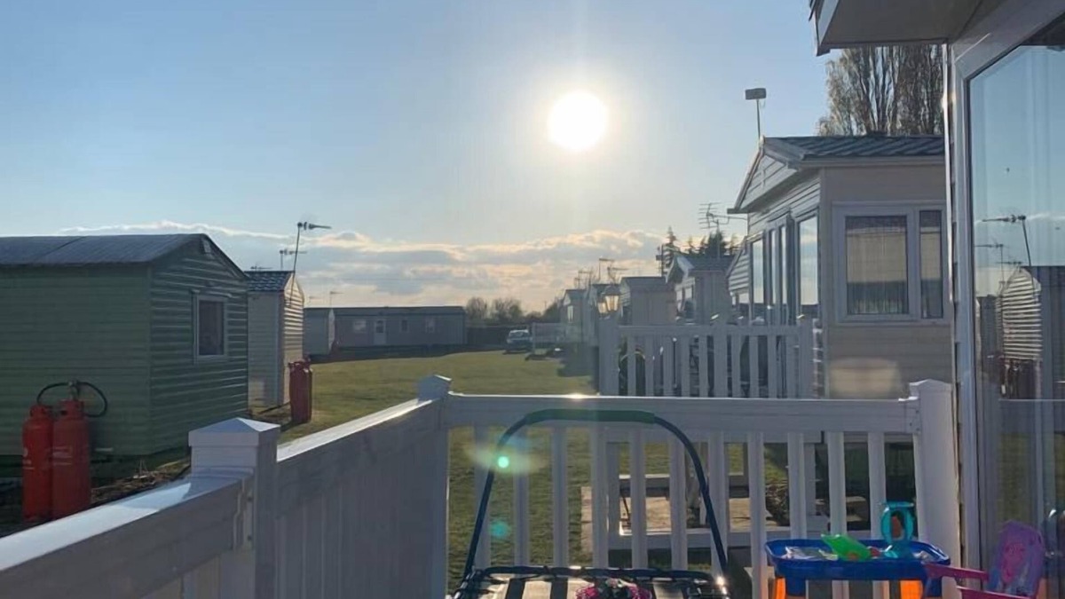 Colchester Villa | Poker Dot Getaway 1 Stay-play-getaway