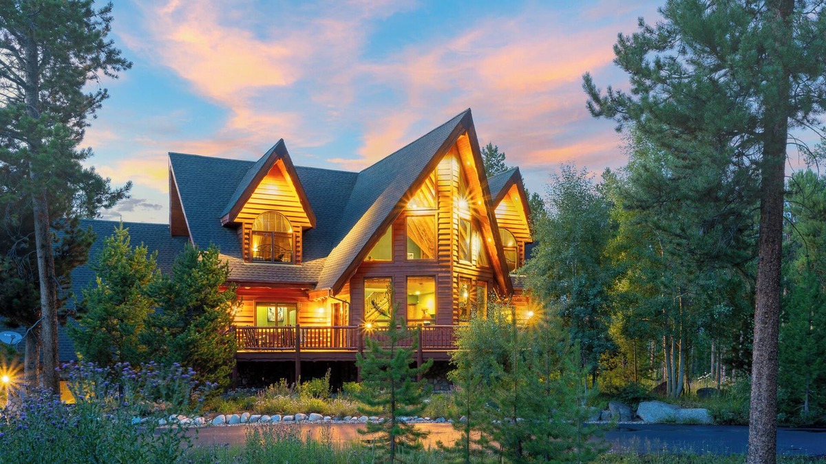 Tabernash House | Pole Creek Luxury Home On Golf Course I Hot Tub I Views I Best Price I Discounted Attractions