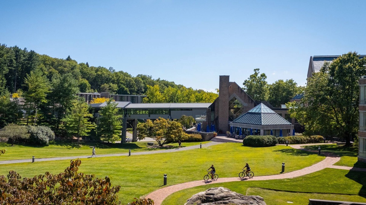 Ossining Apartment | Polished 1BR w/Accessible Room Features + Sauna