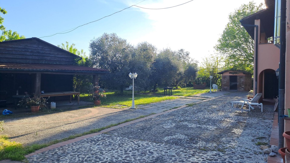 Pontedera Other | Pomegranate Apartment - farmhouse Podere Travalda