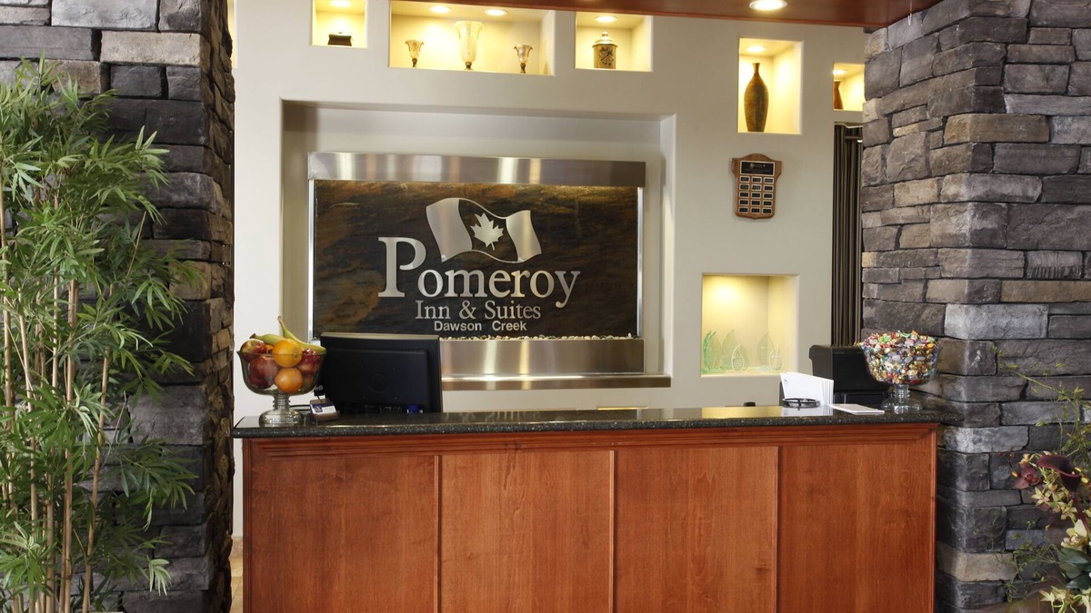 Dawson Creek Hotel | Pomeroy Inn & Suites Hotel Dawson Creek