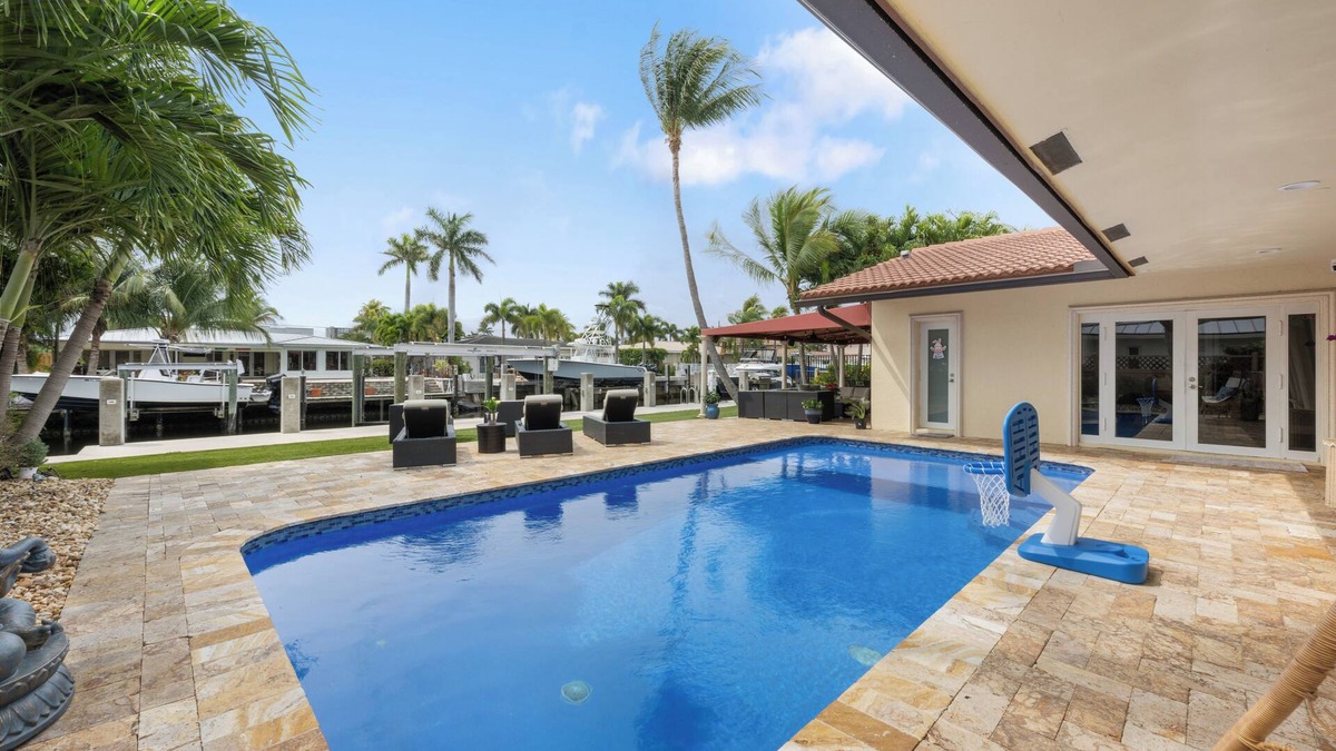 Pompano Isles House | Pompano Beach Paradise Luxury 3 bed/2 bath/pool on the water