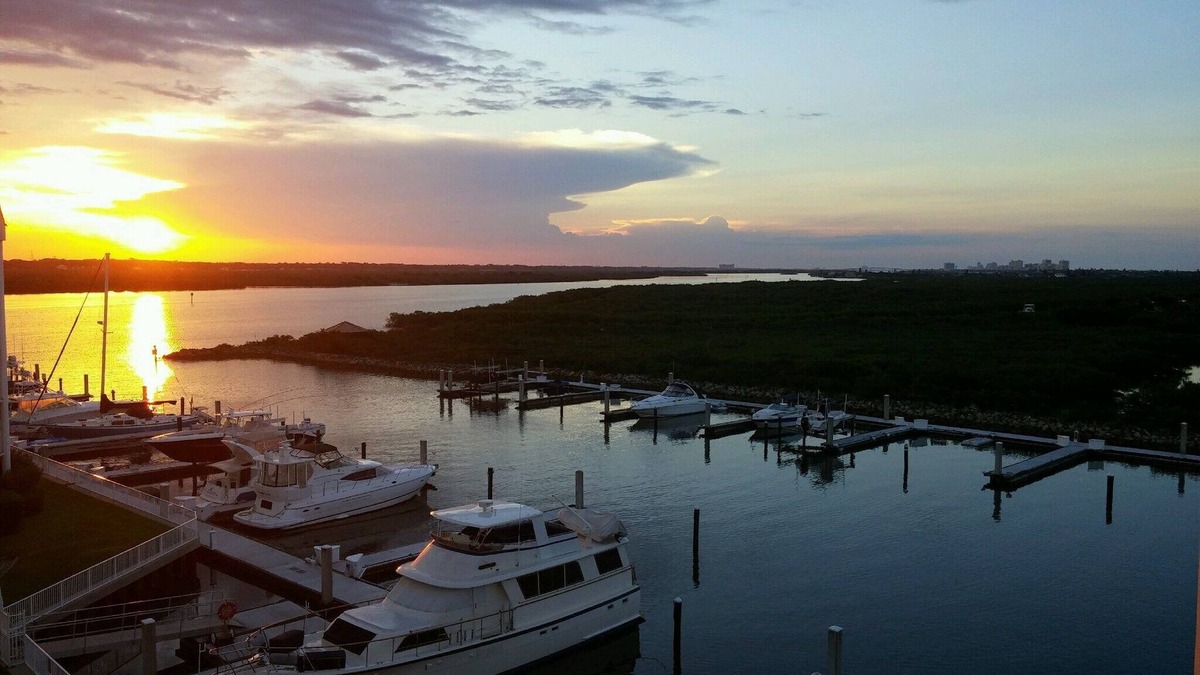 Ponce Inlet Condo | Ponce Inlet Luxury Condo at "Harbor Village Marina, Ocean,Tennis and Golf Club"