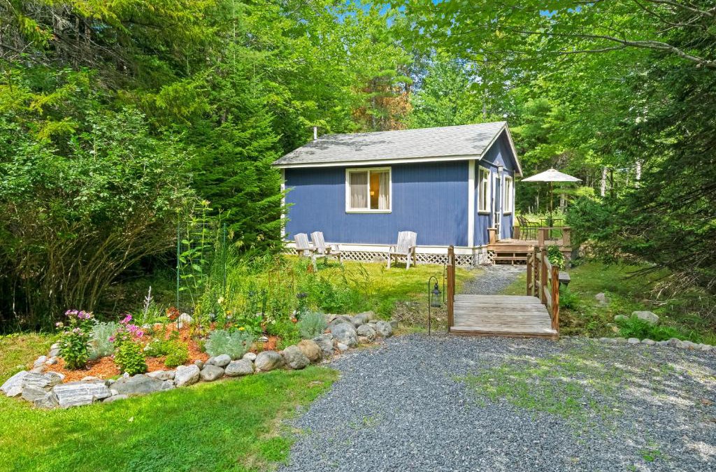 Mount Desert House | Pond Hill