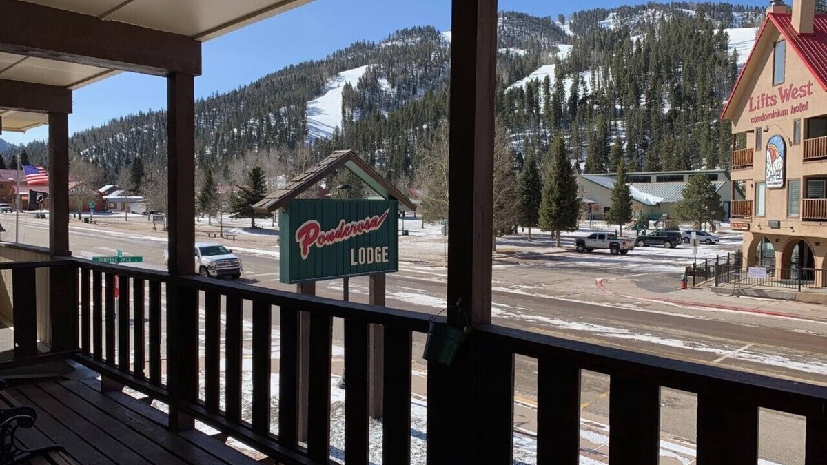 Red River Cabin | Ponderosa Lodge